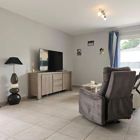 Holiday home Et Jardin Proche De La Et De Bastia *